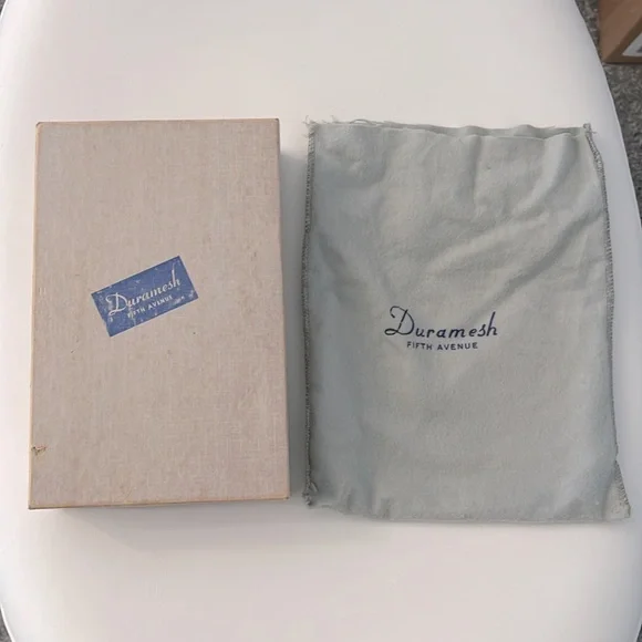 Vintage Duramesh Fifth Avenue silver mesh purse and compact - Picture 8 of 9